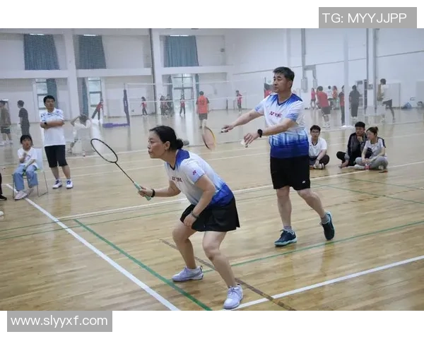 北京羽毛球队团队协作深度解析与其他球队的比较研究